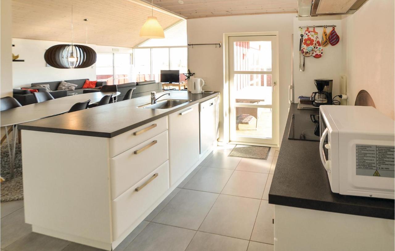 Pet Friendly Home In Augustenborg With Kitchen Asserballeskov Exteriér fotografie